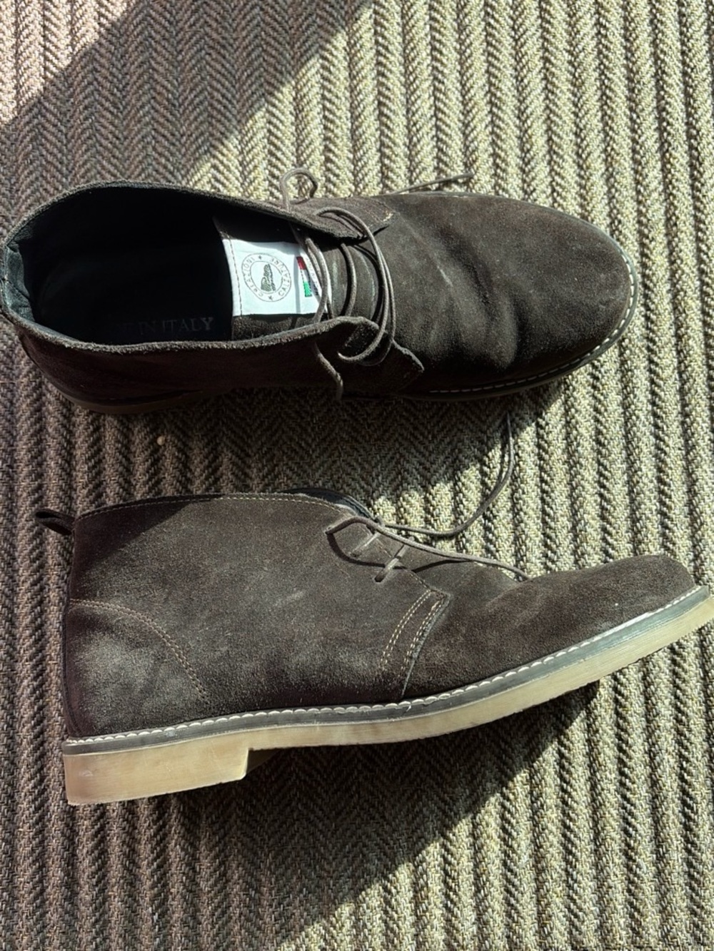 Men's Suede Chukka Boots in Dark Brown - Casual Lace-Up